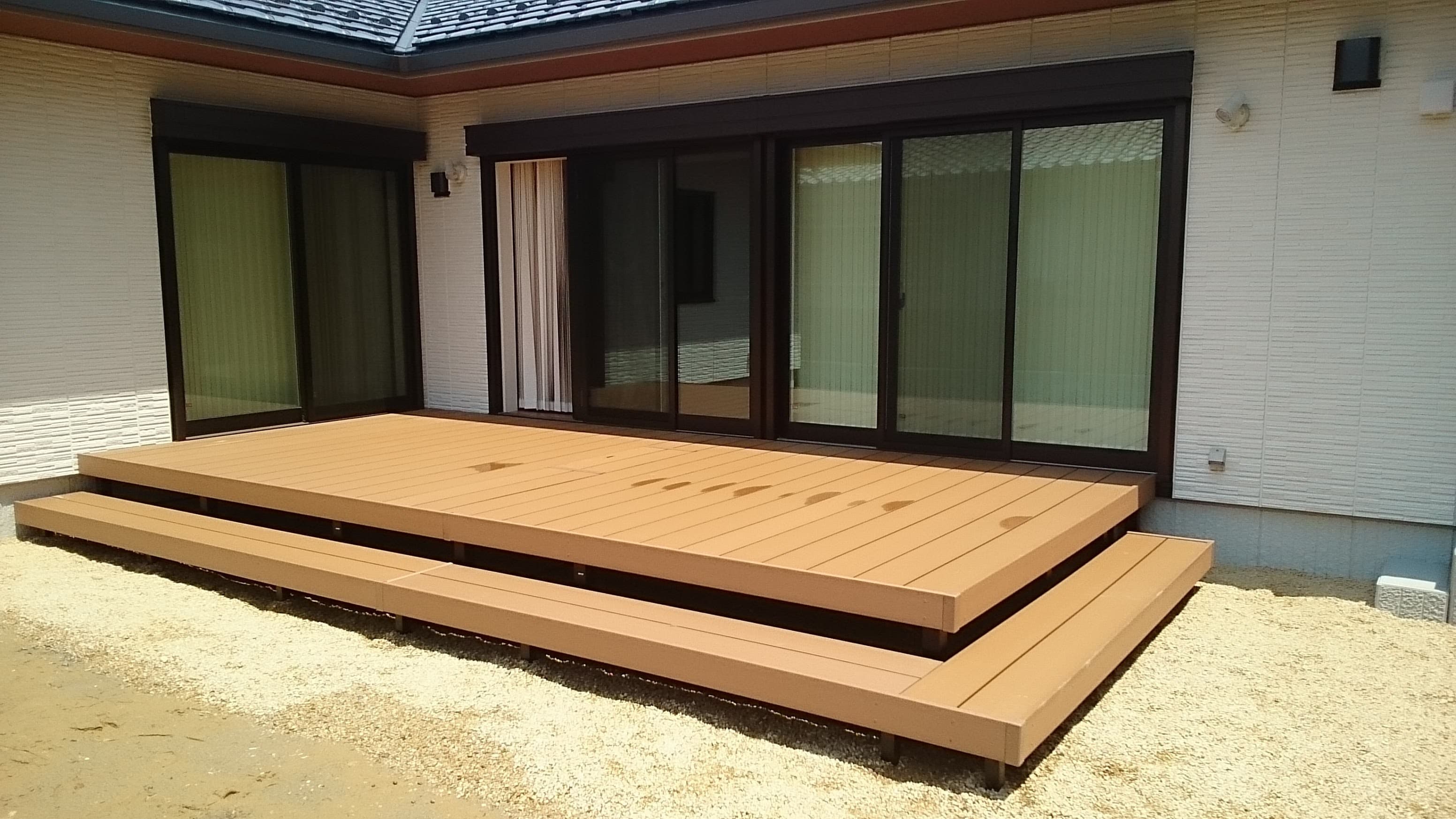 ウッドデッキ設置工事 | 名古屋市天白区のエクステリア工事ならイズ美