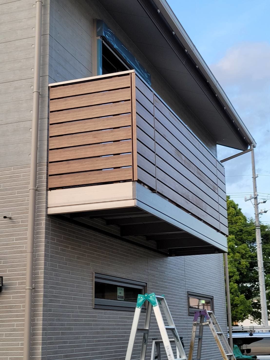 バルコニー新設 | 名古屋市天白区のエクステリア工事ならイズ美