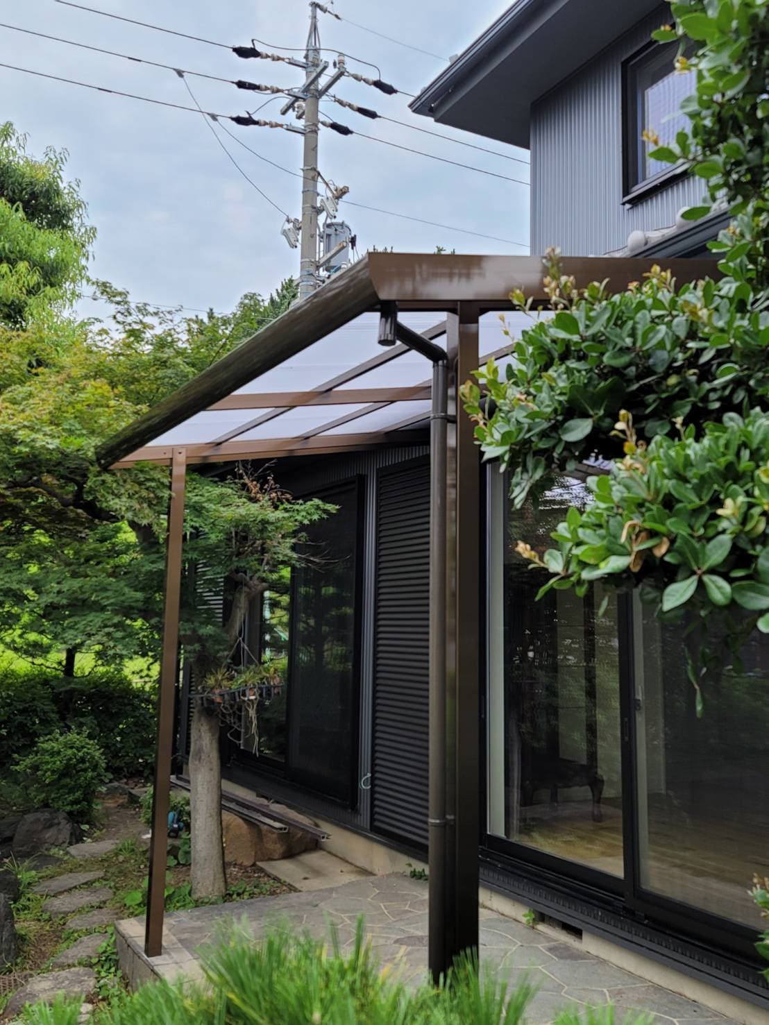 波板張替え | 名古屋市天白区のエクステリア工事ならイズ美