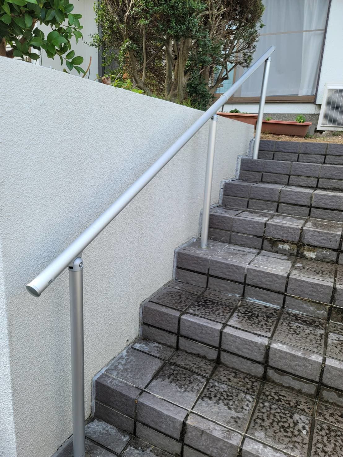 手すり設置 | 名古屋市天白区のエクステリア工事ならイズ美